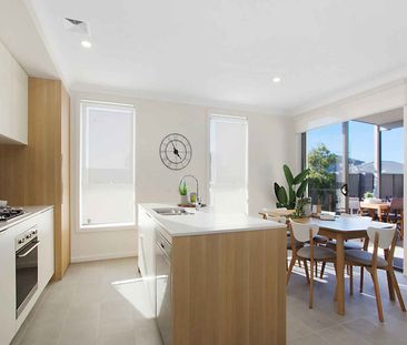 BRIGHT AND SPACIOUS FAMILY HOME !!! - Photo 4
