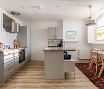 2 bedroom flat to rent - Photo 6