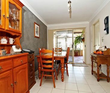 Spacious Family Townhouse with Private Backyard in Prime Schofields... - Photo 4