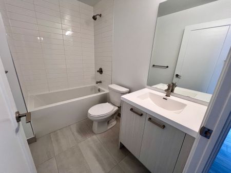 For Lease - 20 Soudan Avenue Unit# 2502, Toronto, Ontario - Photo 2