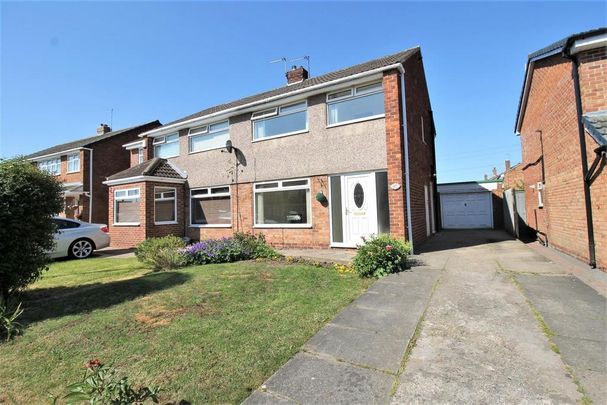 3 bedroom semi-detached house to rent - Photo 1