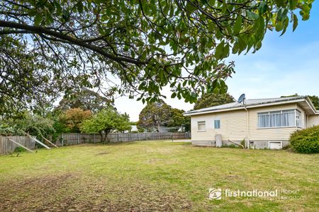 359 Brooker Highway, Lutana TAS 7009 - House For Rent | Domain - Photo 4