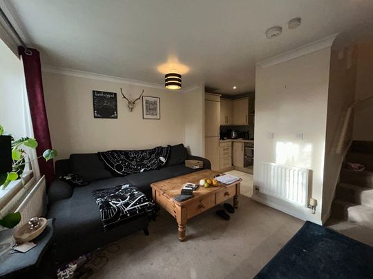 2 Bed Terraced House, Stavely Way, NG2 - Photo 1