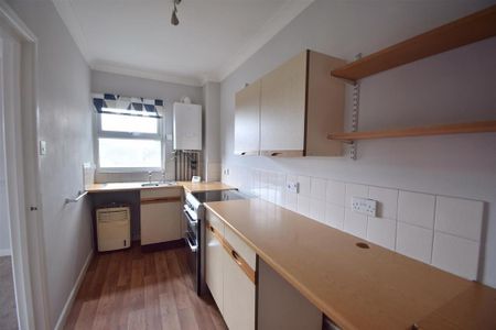 1 bedroom flat to rent - Photo 4
