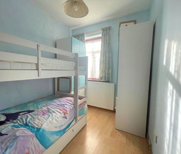 4 bed semi-detached house to rent in Greenford Road, Greenford, UB6 - Photo 4