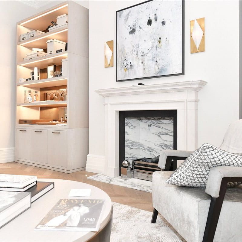 A stunning first floor two bedroom apartment with high ceilings throughout. - Photo 1