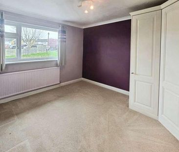 Vigo Lane, Yateley, GU46 - Photo 6