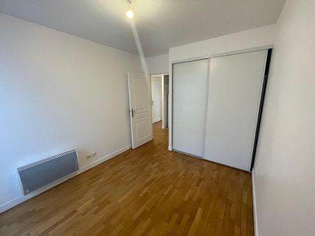 Location Appartement 4 pièces 85m² ISSY LES MOULINEAUX 92130 - Photo 5