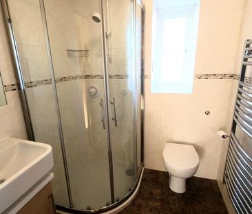 2 bedroom semi-detached house to rent - Photo 3