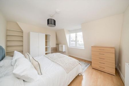 3 bedroom flat to rent - Photo 5