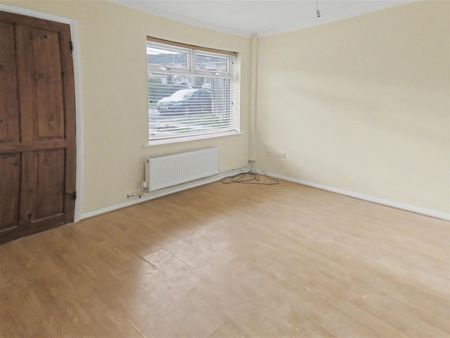 Bushy Close, Bletchley, Milton Keynes, MK3 - Photo 2