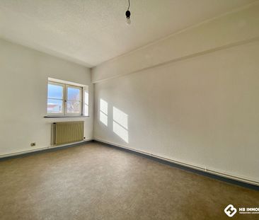 Location Appartement 4 pièces 88m² ROANNE 42300 - Photo 3