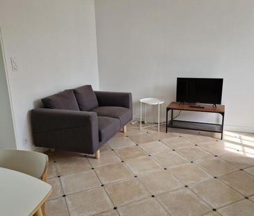 Location Appartement 1 pièce Meublé 26m² ANGERS 49100 - Photo 1