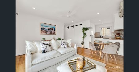 Coastal Luxury 2br Meets Contemporary Living – Steps from Mordialloc Beach! - Photo 2