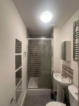 Studio Norfolk Road Ilford, IG3 - Photo 1