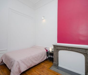 Room at Rue des Deux Eglises 22 - Photo 3