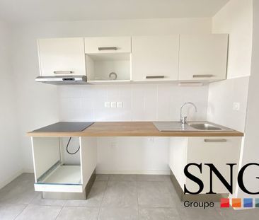 T3 AVEC LOGGIA ET 2 PARKING - Photo 3