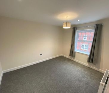 4 bedroom detached house to rent - Photo 5