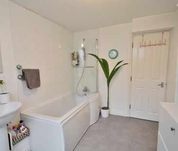 2 bedroom maisonette to rent - Photo 5