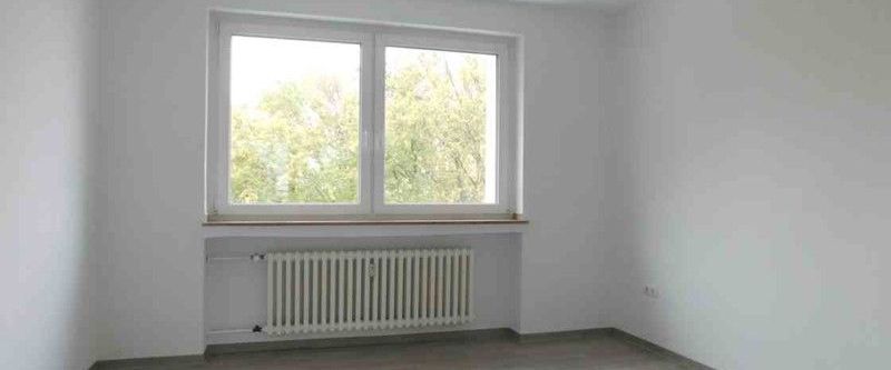 Sanierte Familienwohnung mit großzügigem Balkon! - Photo 1