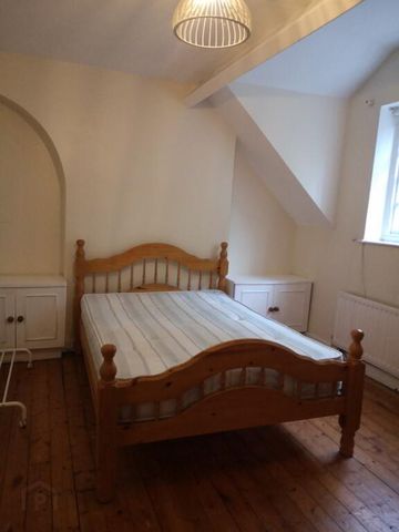 1 Colenso Parade, Stranmillis, Belfast, BT9 5AN - Photo 2