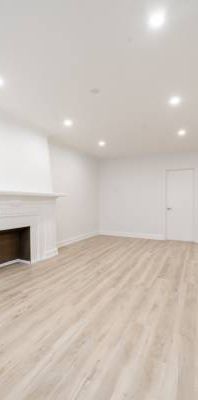 109 Chatsworth Dr: FIRST MONTH RENT FREE!!! - Photo 1