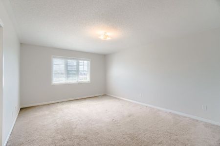 For Lease - 160 Gentile Circle, Vaughan, Ontario - Photo 3
