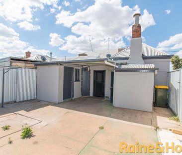 Convenient Central Location - Photo 3