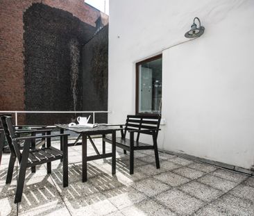 Furnished Apartment in Brussels Schuman, EU District - Photo 2