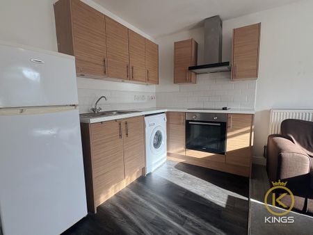 2 bedroom ground floor flat to rent - Photo 5