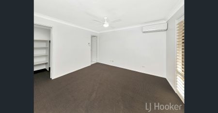 FAMILY HOME WITH ALL THAT YOU CAN ASK FOR! - Photo 5