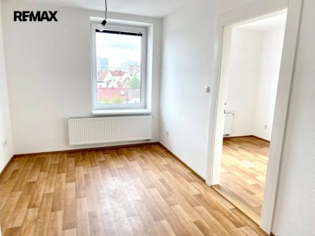 Exkluzivní pronájem zrekonstruovaného bytu 1+1 v centru Pardubic - Photo 4