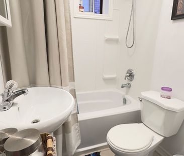 For Lease - 25 Barnesdale Avenue, Hamilton, Ontario - Photo 5