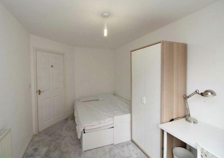 2 bedroom flat to rent - Photo 3