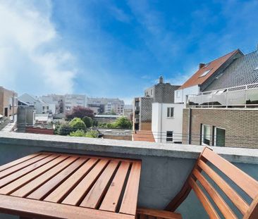 Appartement te huur in Mariakerke voor € 750 met 2 slaapkamers - Photo 3