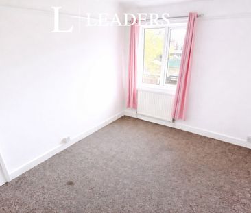 3 bedroom house to rent The Circle, Mansfield Woodhouse, Mansfield,... - Photo 4