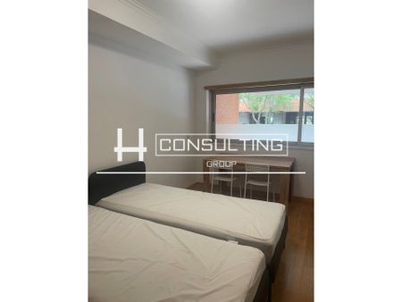 Apartamento T4 em Lisboa - Photo 3