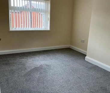 121 Seaview Drive, Belfast, BT15 3ND - Photo 2