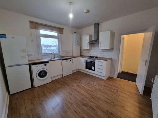Stainforth Road, Newbury, IG2 - Photo 1