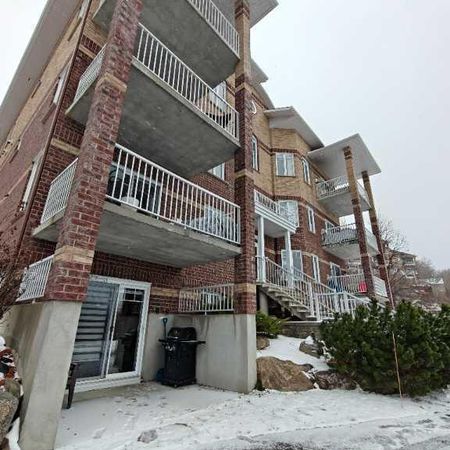 Condo 4 1/2 à Louer, Bromont - Photo 3