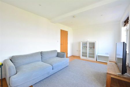 3 bedroom apartment to rent - Photo 2