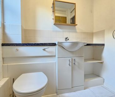 Swallow Close, Greenhithe, Kent DA9 - Photo 5