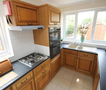 5 bedroom semi-detached house to rent - Photo 6