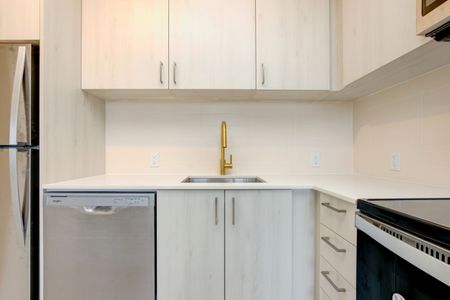 For Lease - 8010 Derry Road Unit# 1602, Milton, Ontario - Photo 2