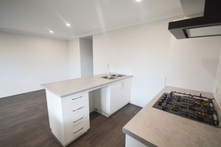 Brand New Two Bedroom Dual Living Property! - Photo 5