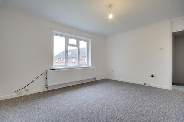 2 bedroom maisonette to rent - Photo 1