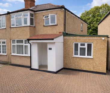 Grange Close, Hayes UB3, London - Photo 1