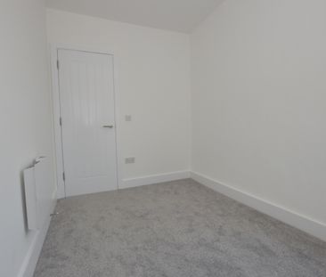 2 Bedroom FIrst Floor Flat - Photo 1