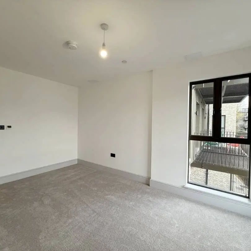 2 bedroom flat in 5-9 Station Road - Photo 1