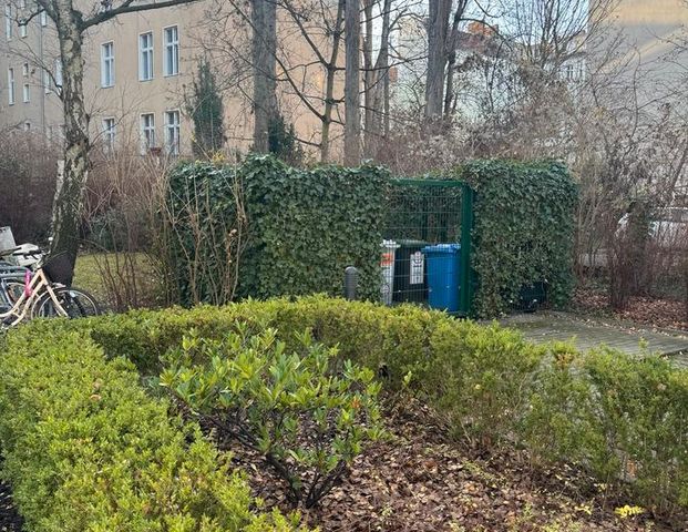 2 Zimmer Wohnung mit Balkon und Küche und Keller Ku‘damm - Foto 1